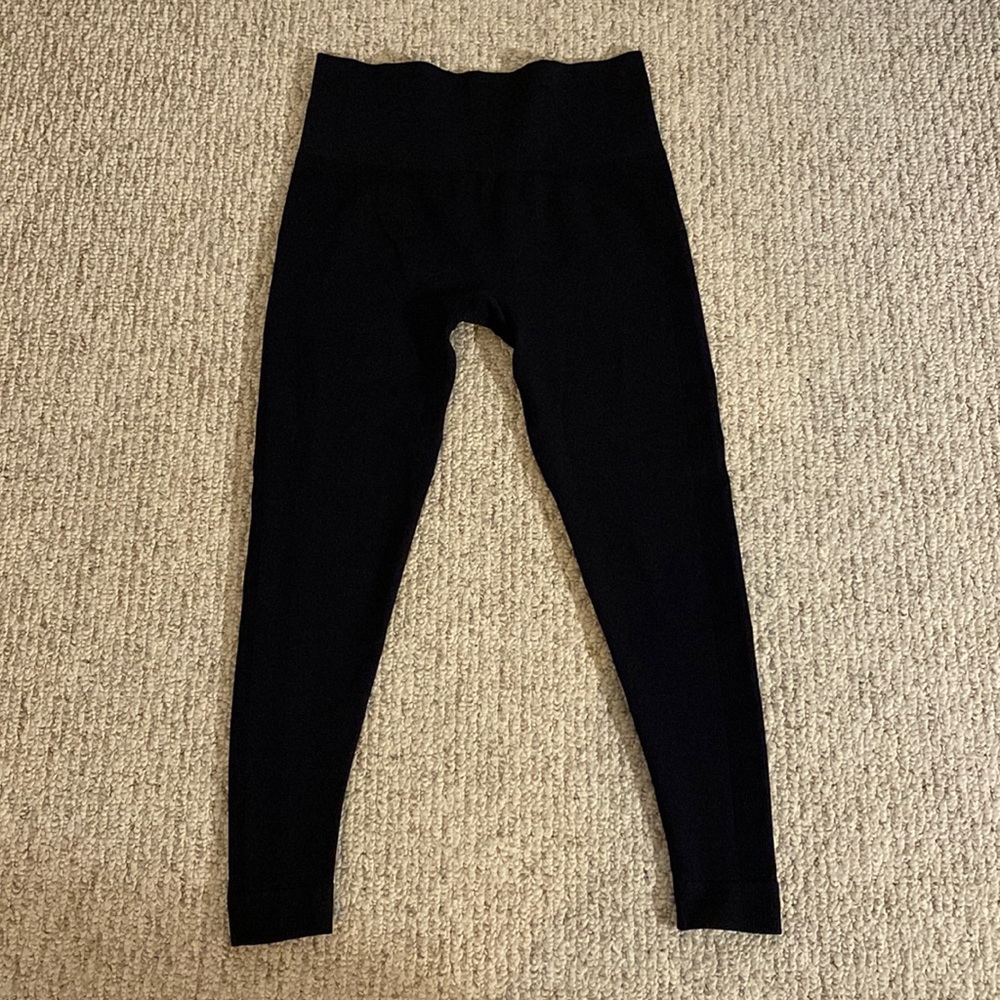 SET ACTIVE sculptflex leggings in color “onyx”